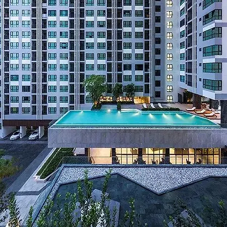 The Base Central Pattaya Exterior photo
