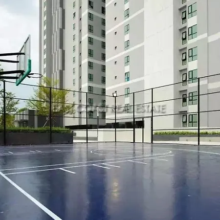 The Base Central Pattaya Exterior photo