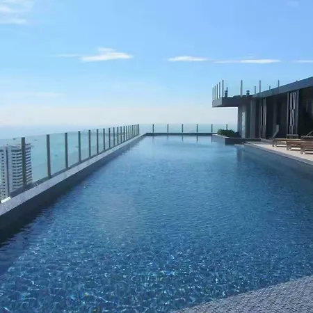 The Base Central Pattaya Exterior photo